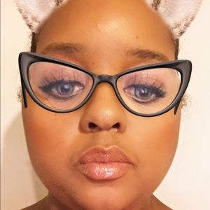 Meet your Posher, Jasmine